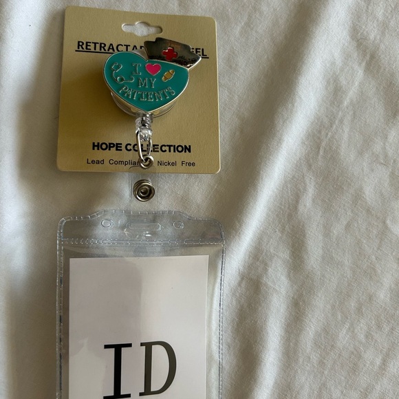 Teal Retractable‎ Badge Reel - Picture 2 of 9